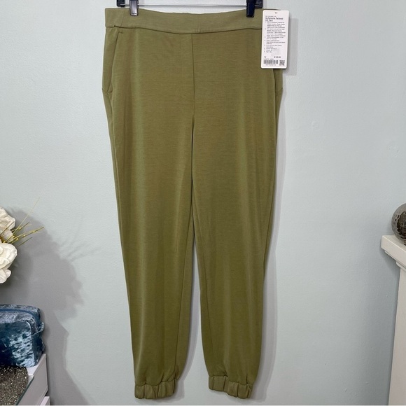 Lululemon Softstreme High Rise Relaxed Jogger Pant Bronze Green 12 Nwt - Picture 4 of 10